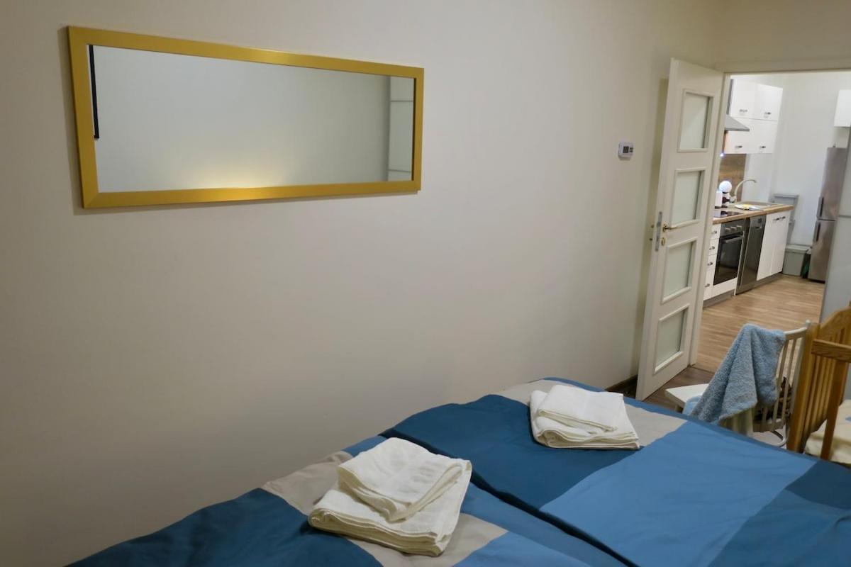 Charm Deco Near Old Town, All-friendly Apartamento *