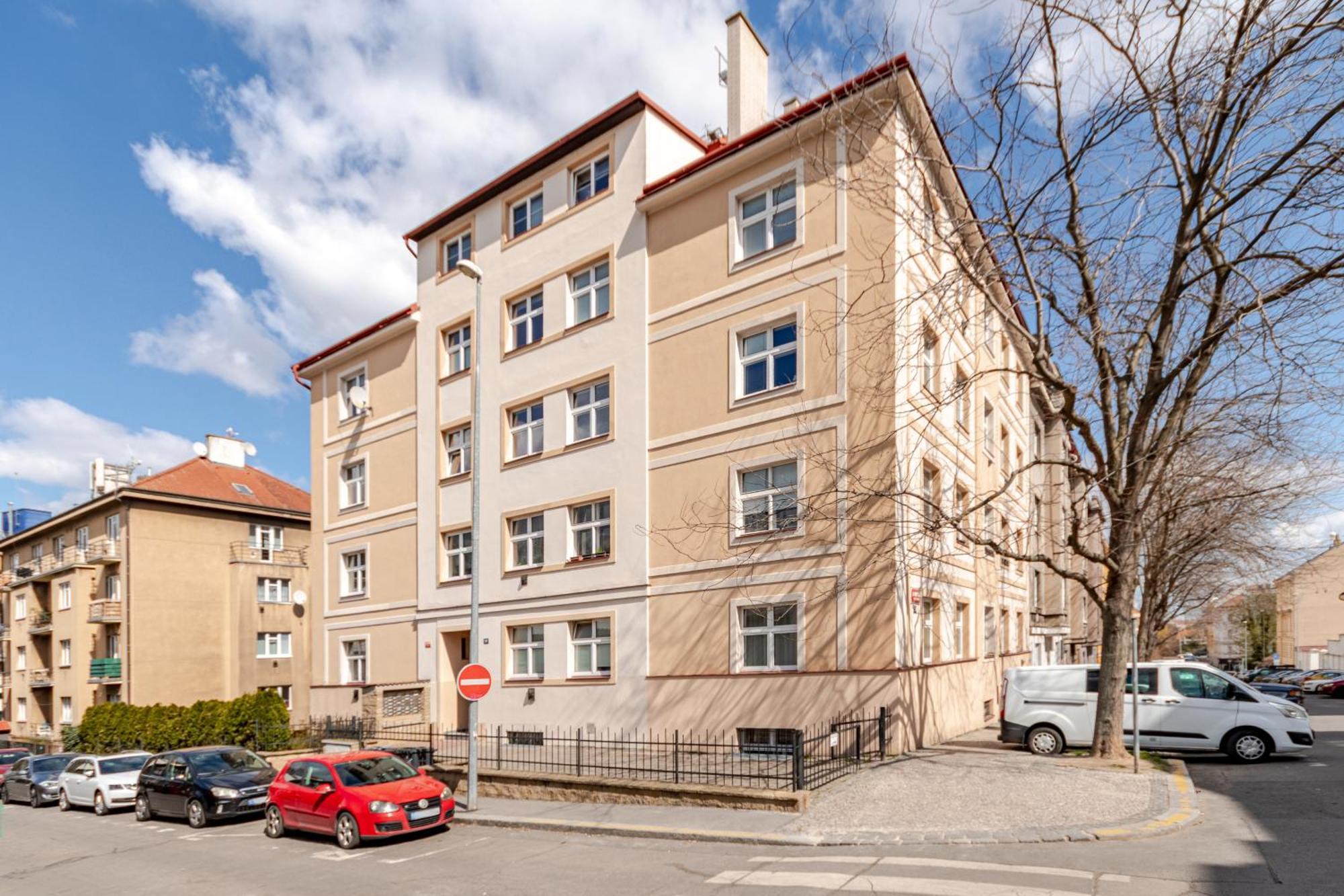 Charm Deco Near Old Town, All-friendly Apartamento